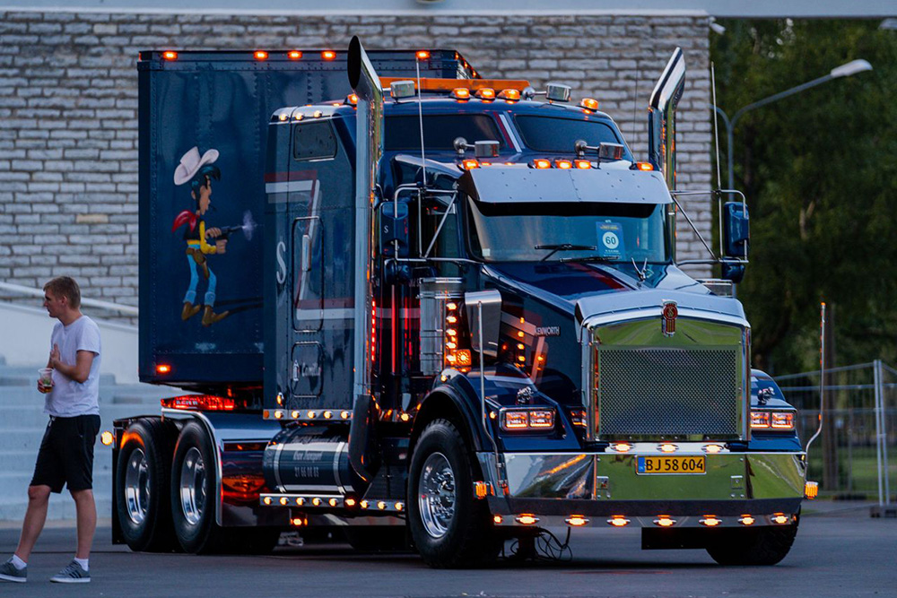 Truckshow-final-2-123